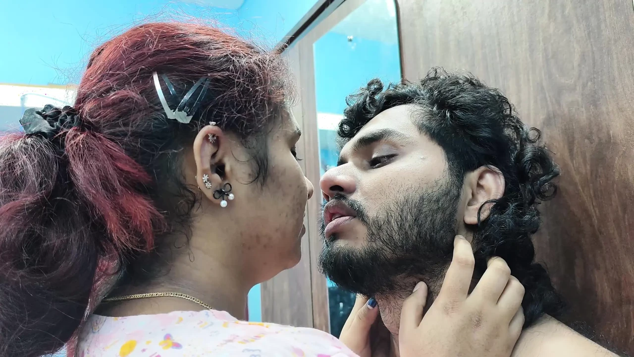 Hot Kiss With Boobs Press