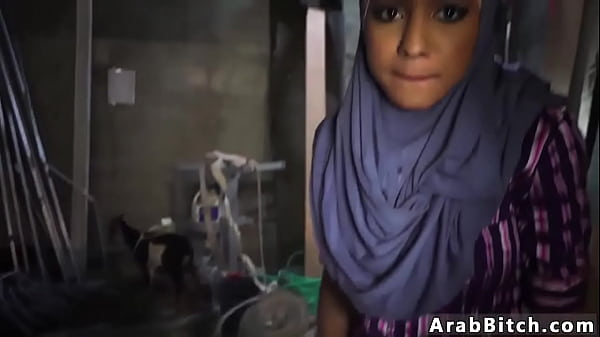 Booty Arab Ketat, Titik Turun Pantat, 23km Dari Base, Siap Digoyang.