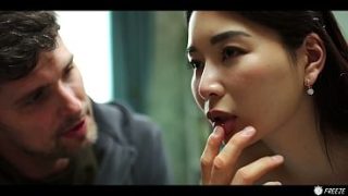 Gadis Kpop Asia Imut Ngecesin Air Mani – Cewek Jepang Muka Beku Dicocol Habis