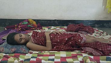 Desi Bhabhi Digauli Tetangga Sampai Meringis Kebalik