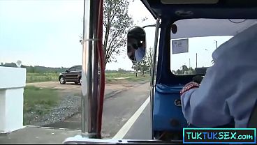Ibu-ibu Thailand Amatir Digondol Dari Jalanan Terus Dibawa Muter Buat Main.