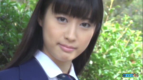 Gadis Asia Imut Ini Biarin Dia Jilat Memeknya Di Ruang Ganti Sebelum Ngejilat Kontolnya.