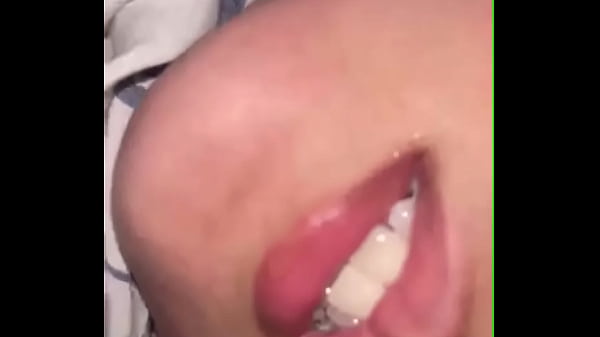 Bokep Indonesia Tante Minta Pijit, Badannya Pegel, Makin Digoyang Makin Enak.