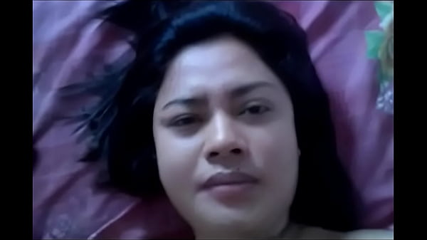Ibu Hot Indonesia Ngentot Sama Teman Suami, Si Roni.