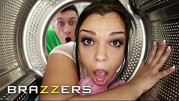 Brazzers – Macem-macem Adegan Nyangkut Bikin Nge-seks Panas Bareng Bintang-bintang Paling Hot Mereka