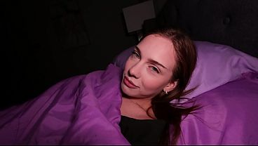 Tidur Seranjang Sama Adik Tiri Mungilku – Venus Vixen