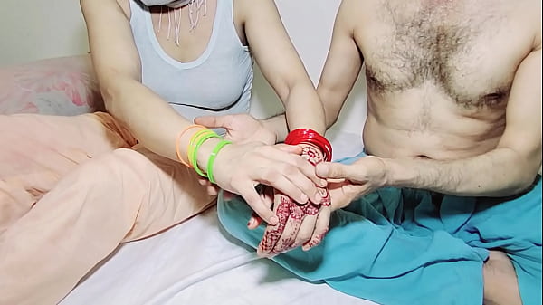 Bhabi Punjabi Muslim Digebrek Doggy Sama Dever, Suara Hot Hindi, Kontol Besar Nusuk Pantat Dalem-dalem.