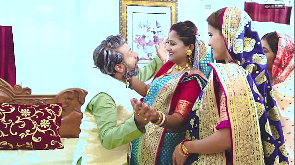 Tharki Burha Sasur Ngentot Empat Manten Baru Baru Nikah ( Hindi Audio )
