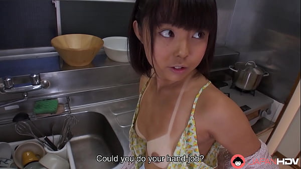 Ibu Rumah Tangga Jepang Berkulit Sawo Matang, Tomoyo Isumi, Nikmatin Ngewe Mulut Tanpa Sensor.