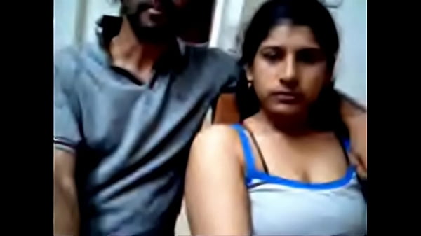Desi Pasangan Ngewe Seru Sambil Pamer Di Webcam