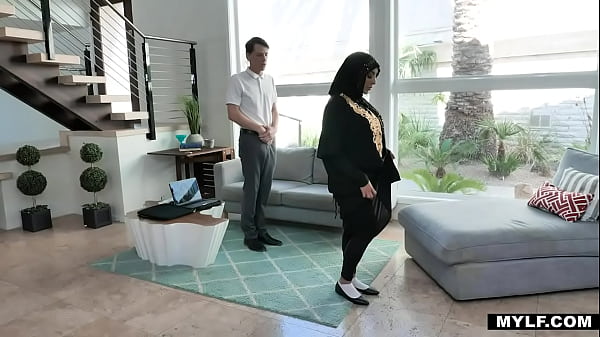 Arab Mom Muda Haus Bikin Gila Sama Kontol Muda – Kylie Kingston