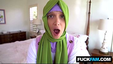 Hijabi Nafsunya Nggak Tahan, Pertama Kali Ngerasain Kontol Gede Izzy Lush Sama Donnie Rock
