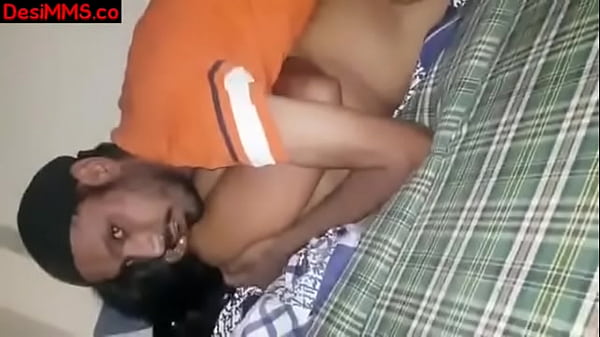 Bhabhi India-ku Yang Bikin Ngilu, Basah Kuyup Kena Nafsu.