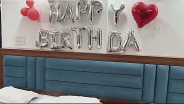 Bhabhi Ultah, Dever Dikasih Kejutan, Kontolnya Jadi Kado Basah.