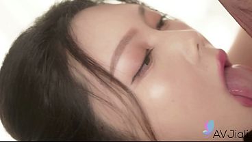 Cewek Cina Seksi Ban Ban Dihajar Ngentot Keras Banget