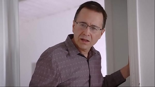 Ngencengin Mami Tiri Seksi Di Hari Ulang Tahunnya