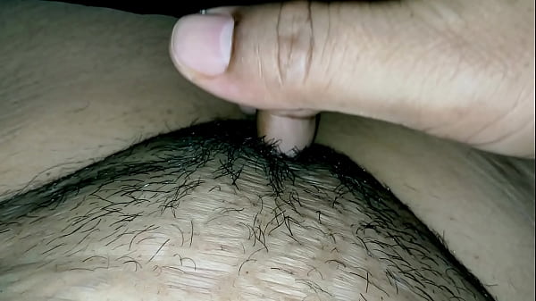 Ibu Tiri Dengan Pantat Besar Setuju Tidur Sekamar Dengan Anak Tiriku.