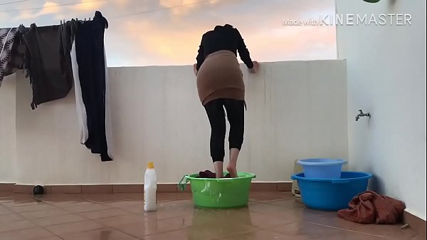 Jilbab, Pantat, Kaki, Semua Siap Digoyang