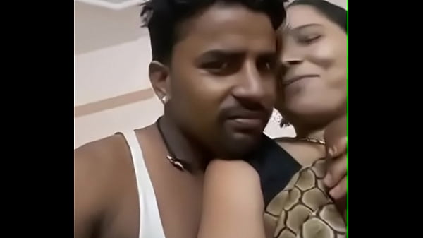 Desi Tante Montok, Tekan Payudara Gede Sampe Muncrat