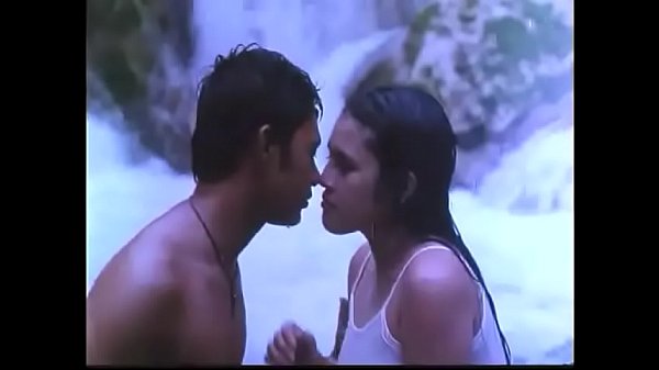 Tontonan Film Mainstream Yang Penuh Dengan Adegan Bugil Cewek-cewek Seksi Bikin Makin Panas.