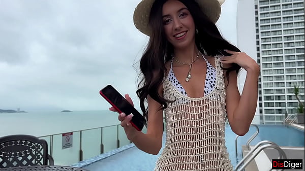 Blanca Spanyol Tersipu, Ngidam Ngerasain Kontol Putin Di Liburan