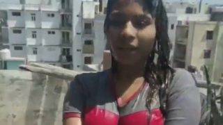 Nipples Desi Nongol Tegang Di Teras, Bikin Greget