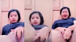 Putri Fatikah Buka Kaki Di Kamar Sambil Mainin Memek