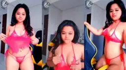 Tante Nadine Tobrut Live, Goyangannya Bikin Makin Rapat, Bikin Ngiler.