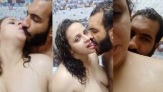 Video Mesum Bhabhi Mandi, Goyangannya Bikin Makin Pengen.