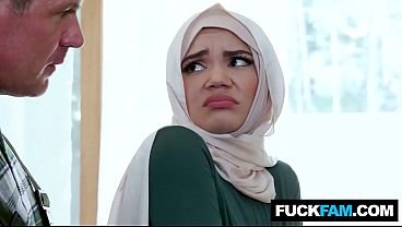 Ngentot Pertama Si Hijabi Imut Sama Tukang Ledeng Naudi Nala, Jason Sarcinelli—basah, Bejat, Dan Bikin Makin Pengen.