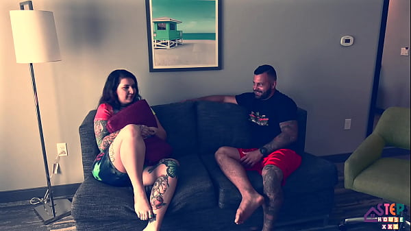 Ngentot Misionaris Bareng Step Sister, Tapi Gaya Amatir