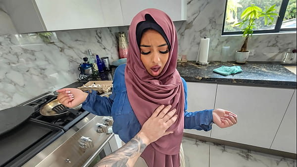 Istri Hijab Panas Ingin Selamatkan Pernikahan Dengan Belajar Ngewe Mulut Dan Bicara Kotor – Nafsu Hijab